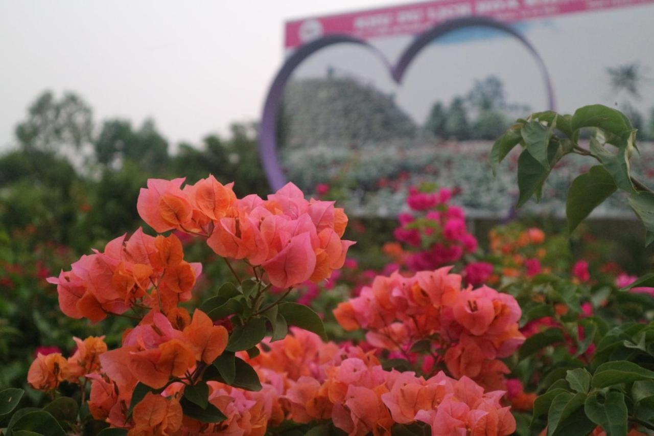 Sadec Farmstay - Khu Du LịCh Hoa KiẻNg Sa DéC Ap Khanh Nghia Kültér fotó
